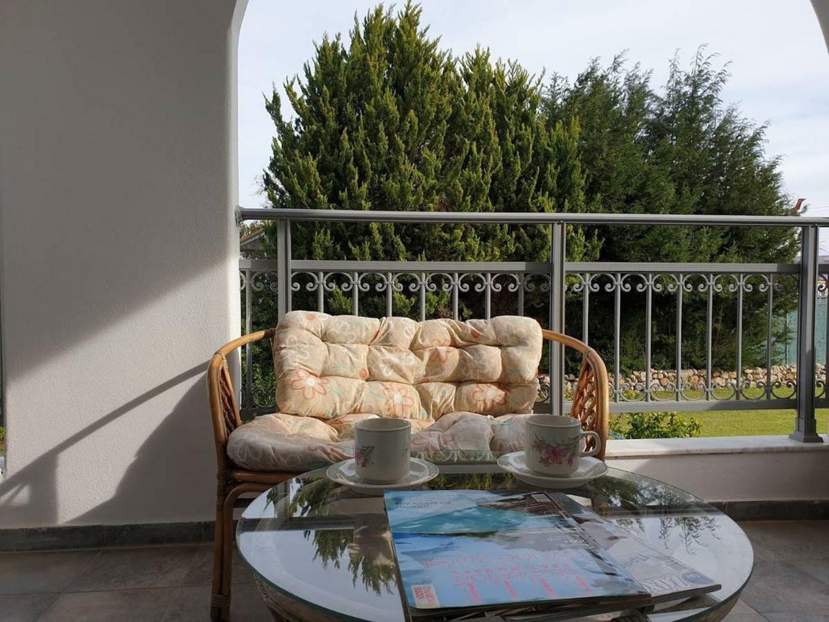Sea Breeze Villa Haraki Eksteriør bilde